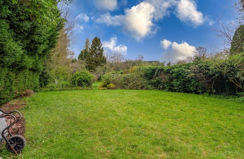 Worcester House | The Spetchley- 5 Bedroom, 10 Guests , Private Parking