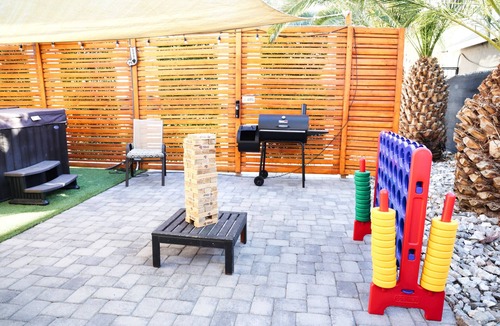 Gateway District Cottage | The Splash Suite