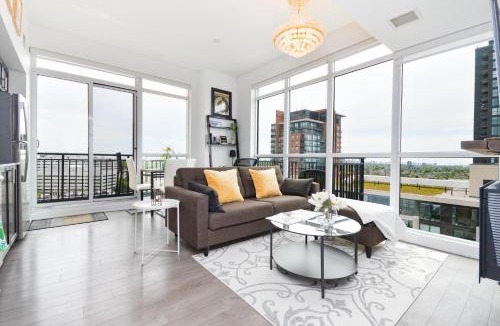 Lawrence Heights Apartment | The Splendid - Luxury 1BR Uptown Toronto