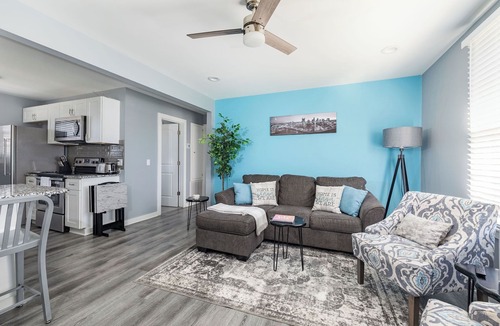 Nashville House | The Split Nashville 8 mins to Broadway