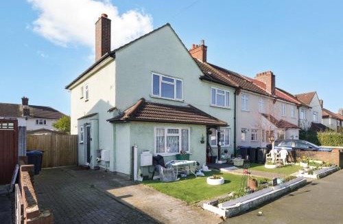 Broad Green Apartment | The Spot