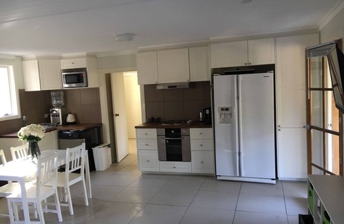 The Honeysuckles House | THE SPRAY ON THE 90!