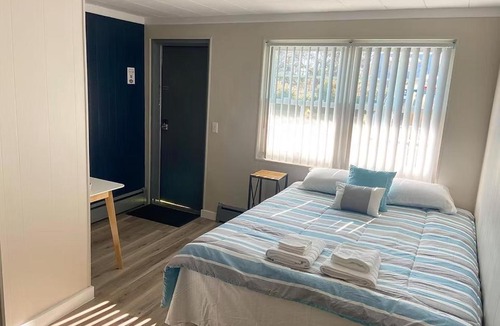 Yellow Springs Hotel | The Springs Motel