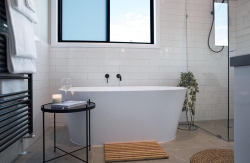 Hepburn Springs House | The Springs Retreat