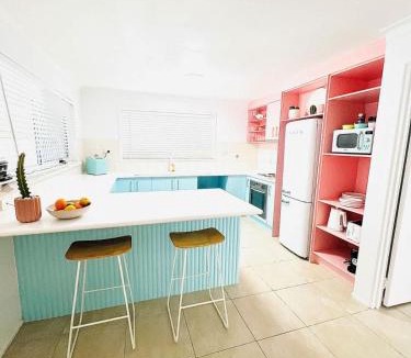 Urangan House | The Springs Villa 2