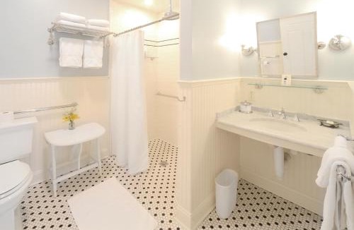 Saratoga Springs Bed & Breakfast | The Springwater Bed and Breakfast