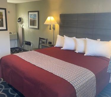 Etna Hotel | The Springwater Inn