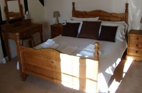 Godalming Cottage | The Squirrel Inn