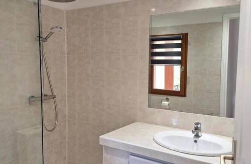 Utelle House | The Squirrels of Utelle