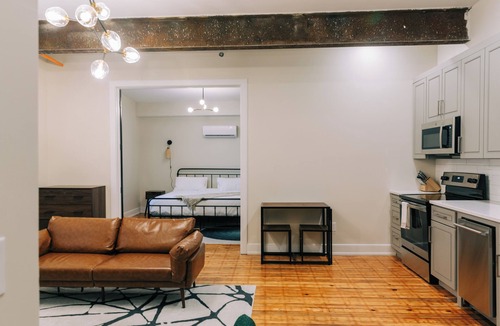 Frankfort Hotel | The St. Clair