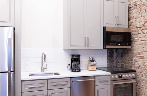 Frankfort Hotel | The St. Clair