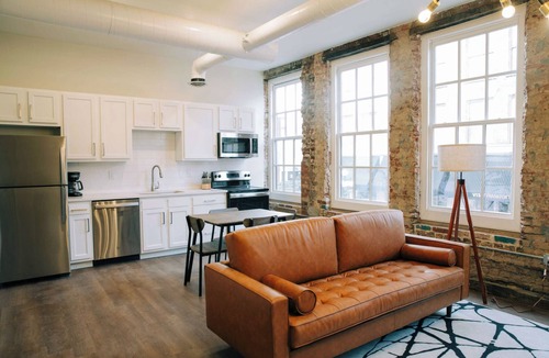 Frankfort Hotel | The St. Clair