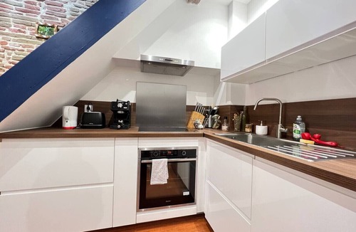 Saint-Cyprien Apartment | The St Cyp' - Bricked wall and cozy in Toulouse