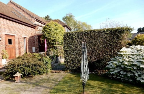 Holworth House | The Stable Barn - Luxury Spacious Open Plan Split Level Cottage for Two