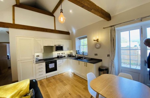 Hooe Apartment | The Stable - For A Unique Retreat