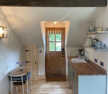 Monkswood Apartment | The Stable