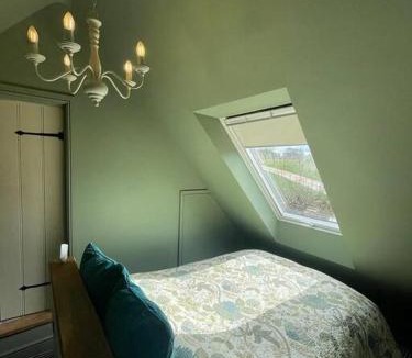 Barrow upon Trent Apartment | The Stable Loft. NEC, Airport