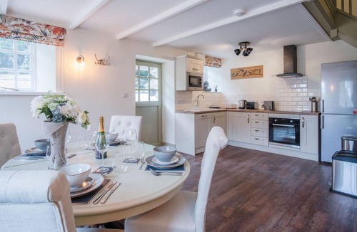 Ludchurch Cottage | The Stables - 2 Bedroom Cottage - Princes Gate