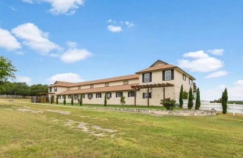 Walburg House | The Stables at Georgetown