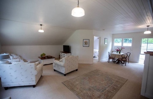 Mount Macedon House | The Stables and Loft Ard Choille