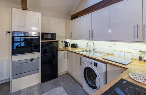 Leek Cottage | The Stables at Brambles Farm - Sleeps 2, Wifi