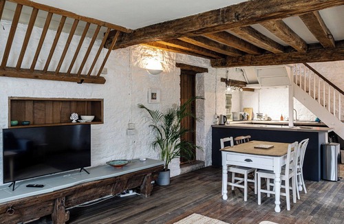 Colerne Cottage | The Stables at Daubeneys