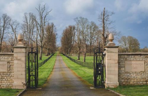 Priors Marston House | The Stables at Holy Well