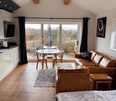 Rastrick House | The Stables at Lower Carr Barn