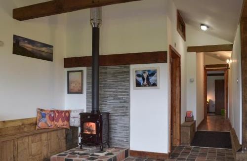 Yoxall House | The Stables At The Oaks