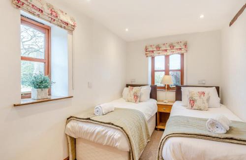 Pulham House | The Stables