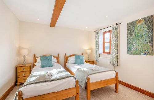 Pulham House | The Stables