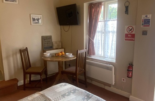 Ticknall Bed & Breakfast | The Stables