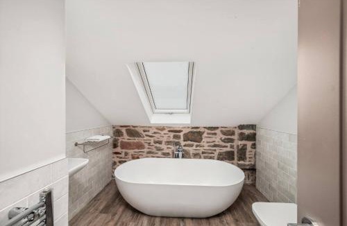 Glenisla Villa | The Stables