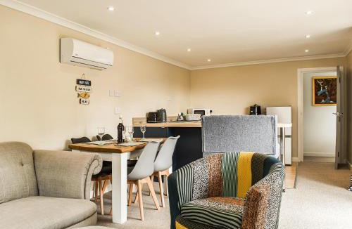 Wimborne Saint Giles House | The Stables