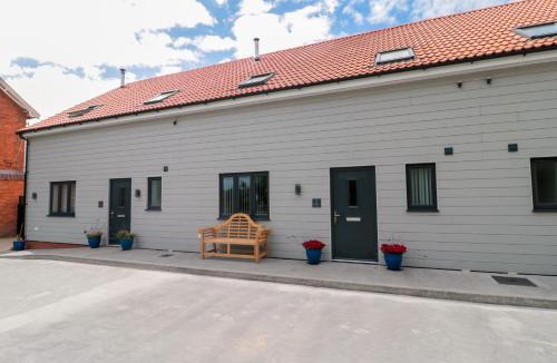 Highbridge House | The Stables