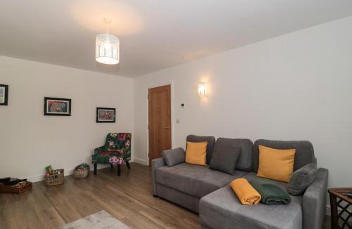 Highbridge House | The Stables