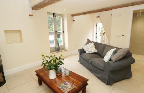 South Crossland House | The Stables