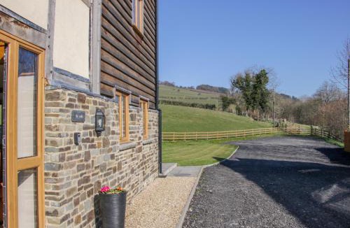 Tirabad House | The Stables