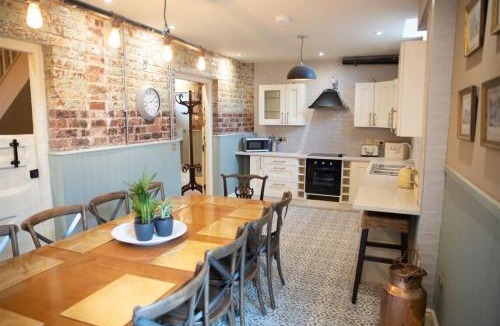 Hallington House | The Stables