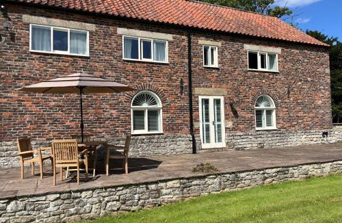 Normanby House | The Stables