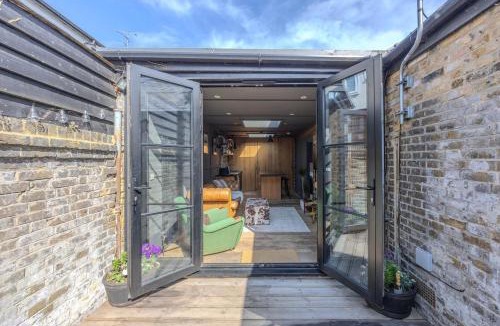 Leigh-on-Sea House | The Stables