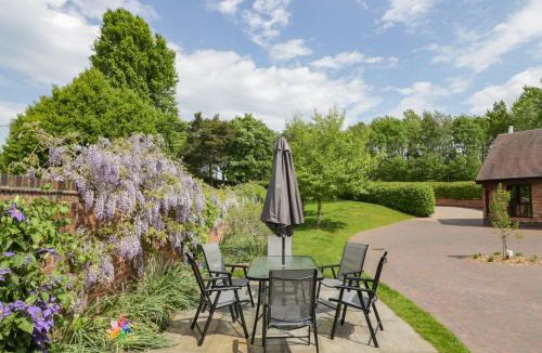 Belbroughton House | The Stables