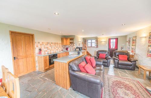 Troutbeck Bridge House | The Stables, Knotts Farm Windermere