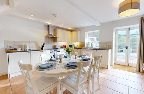 Combe Florey House | The Stables, Lydeard St Lawrence