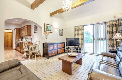 Grimsby Cottage | The Stables - UK44515