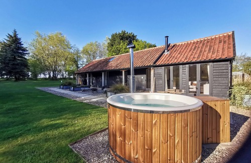 Cratfield Cottage | The Stables - UK50804