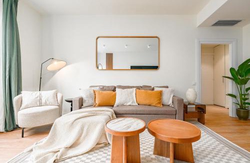 La Maternitat i Sant Ramon Apartment | The Stadium Luxe Apartment