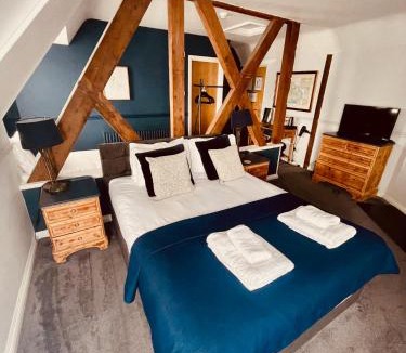 New Forest District Hotel | The Stag Hotel and Mailmans Arms