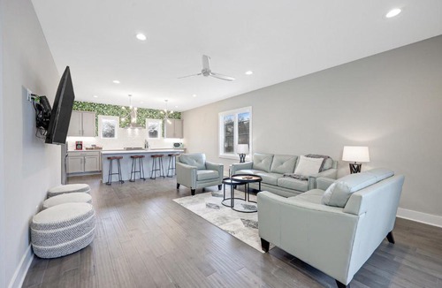Katie Hill Neighborhood House | The Stage Right