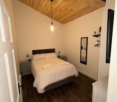 Longton House | The Stags Den